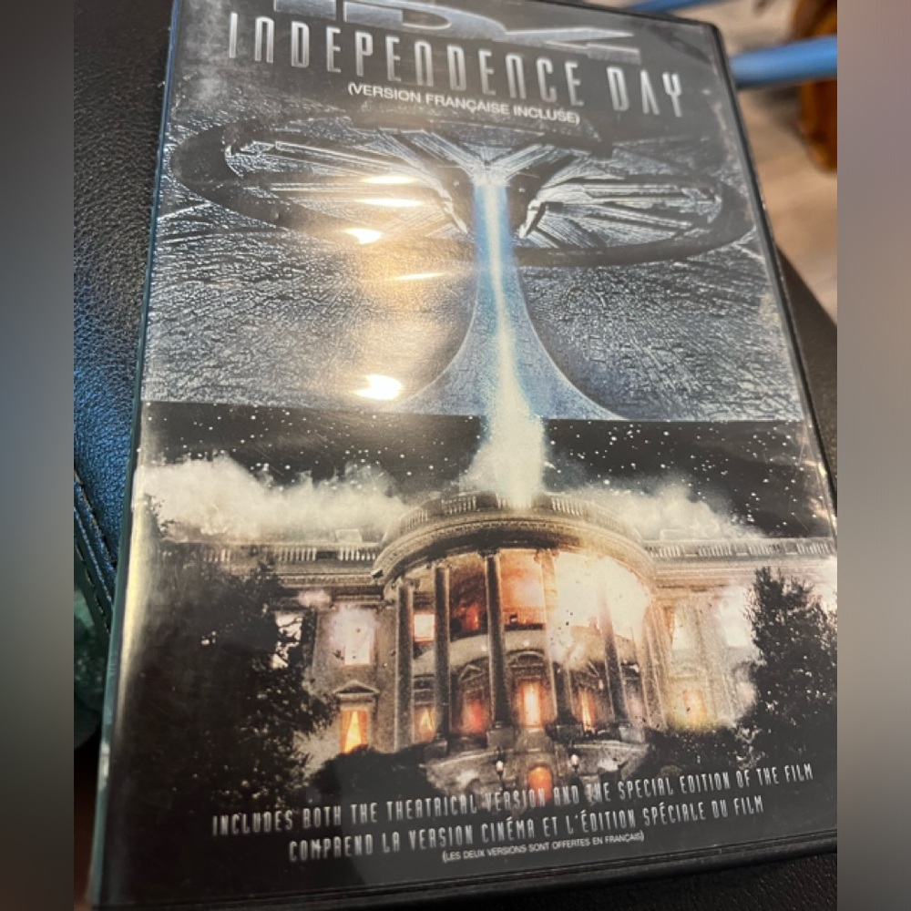 Independence Day DVD